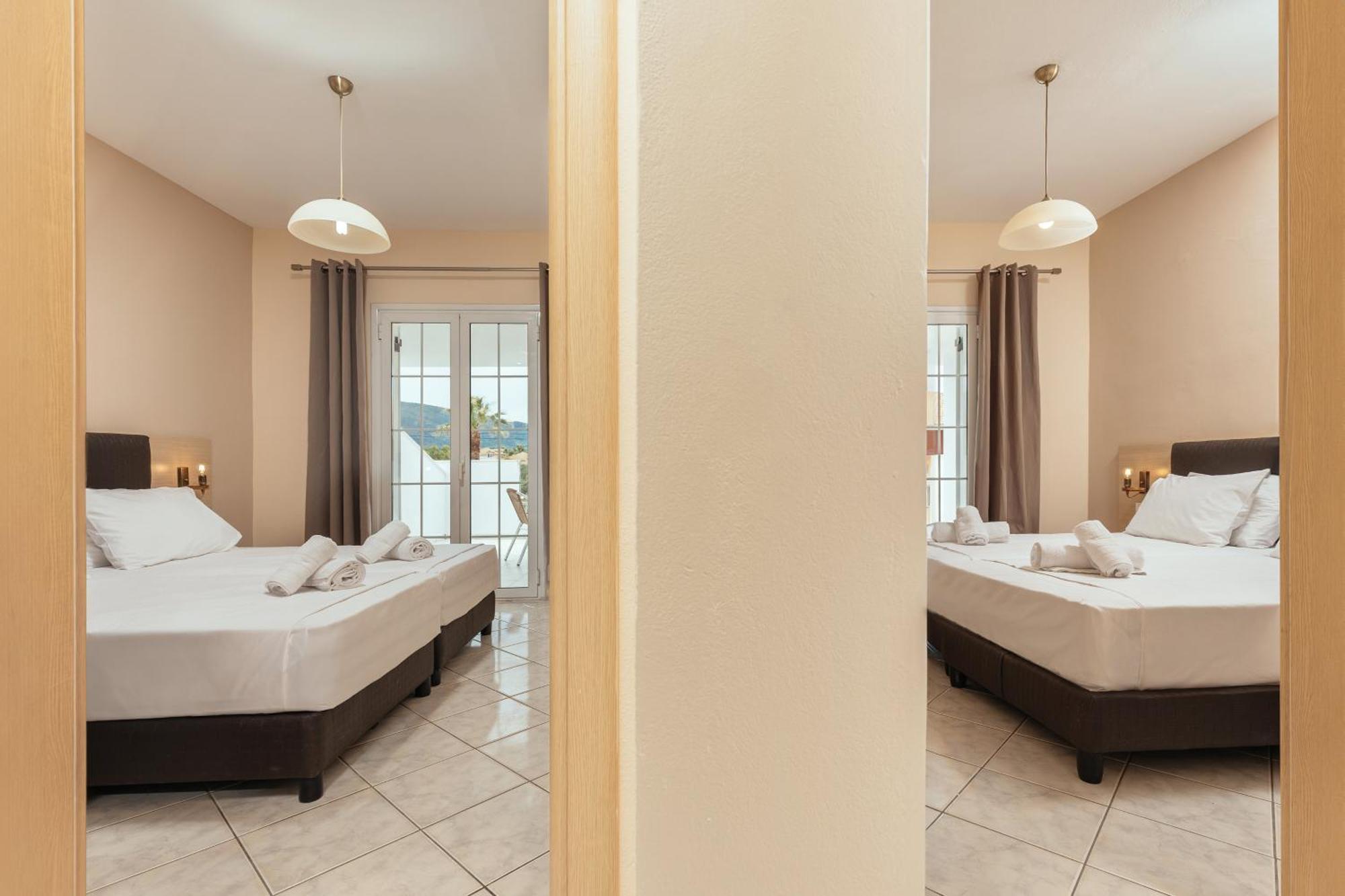 Yakinthos Hotel 拉加纳斯 外观 照片